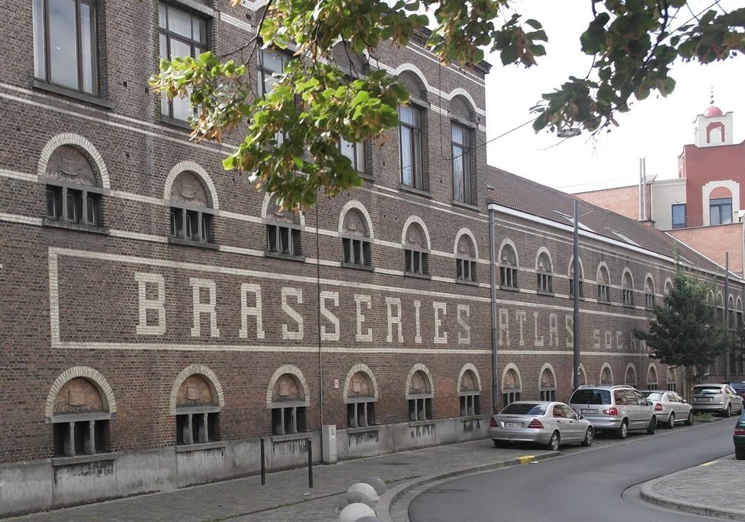 Façade en briques des Brasseries Atlas à Anderlecht