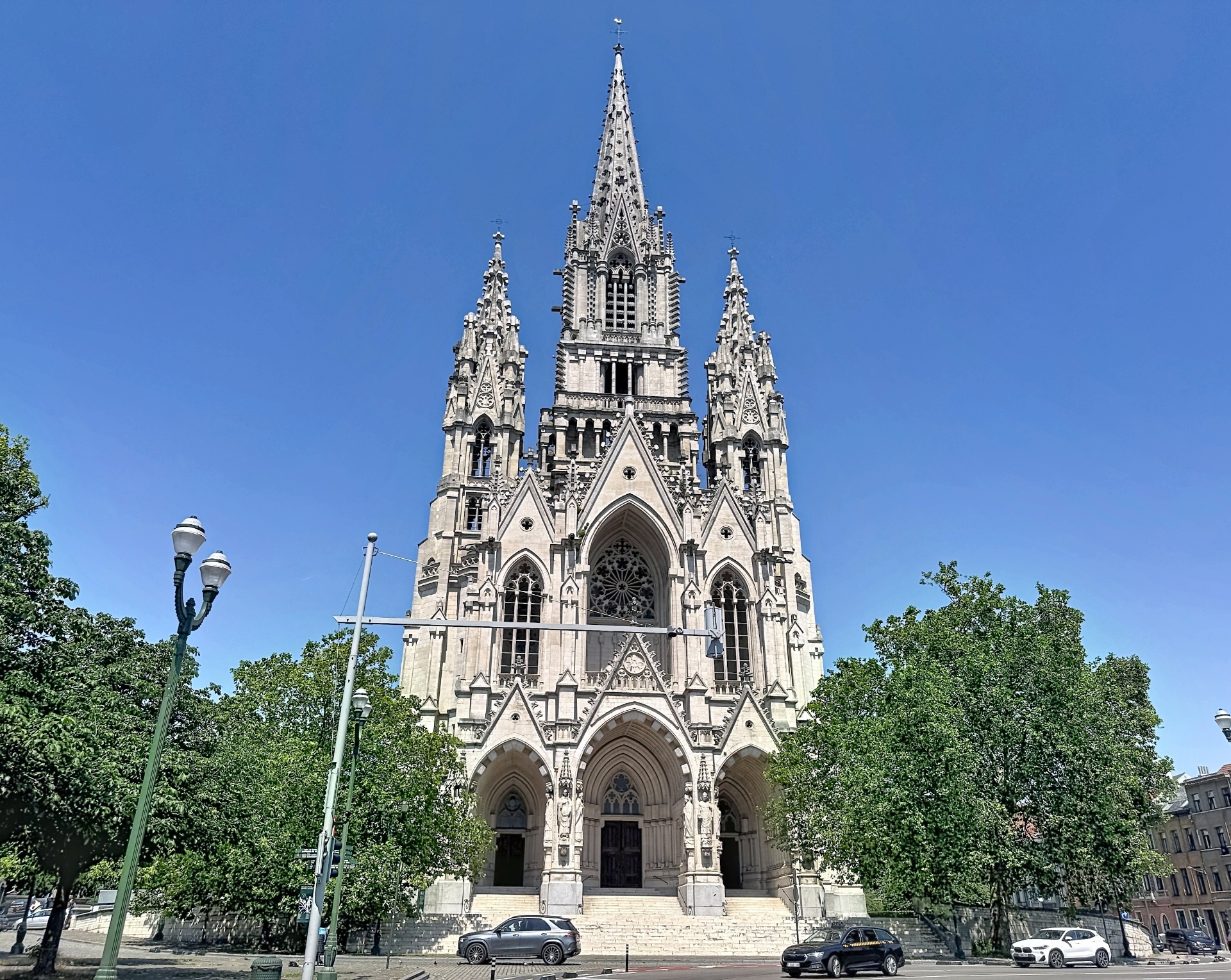 L'église Notre-Dame de Laeken et le vieux Laeken